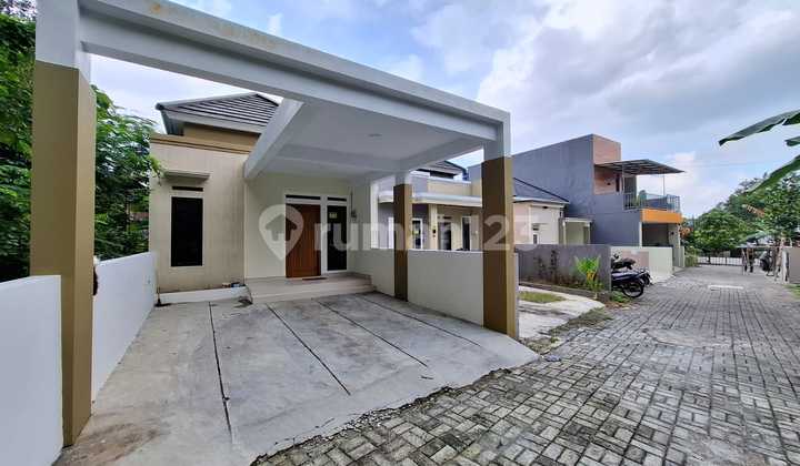 Rumah Minimalis Siap Huni Harga Terjangkau Selangkah ke Kampus Uii
