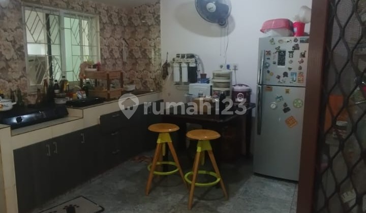 Jual Cepat, Rumah Rapih Siap Huni 2Lt Mezanine Di Cengkareng, Nego