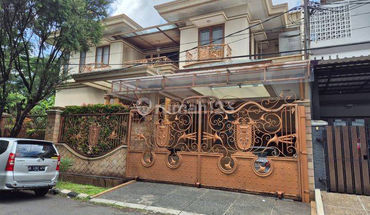Jual Cepat, Rumah Mewah 2Lt Hoek Di Kemang Pratama Bekasi, Nego 1