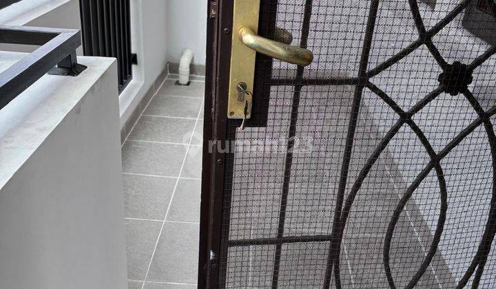 Disewakan, Rumah Rapih 2,5Lt Siap Huni Di Sunter Jaya, Nego  2