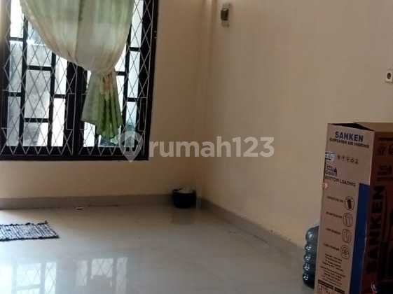 Jual Cepat, Rumah Siap Huni 2Lantai Di Pondok Kelapa  2