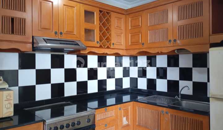 Jual Cepat, Unit 2Br Full Furnish Siap Huni di Rasuna Said, Nego 2