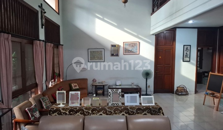 Jual Cepat, Rumah Rapih 2Lt Siap Huni Di Kedoya Selatan, Nego 