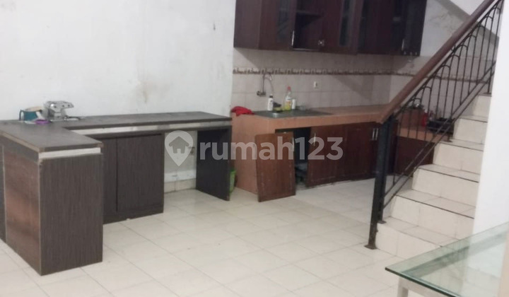Rumah 1 Setengah Lantai Fasilitas Lengkap Legenda Wisata Cibubur 6