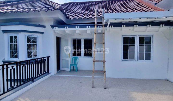 Rumah Mewah Depan Taman Cluster Exclusive di Kota Wisata Cibubur 1