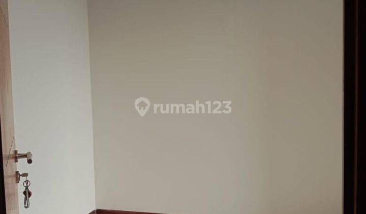 Dijual Apartemen Royal Mediterania Lantai Sedang Unfurnished 2