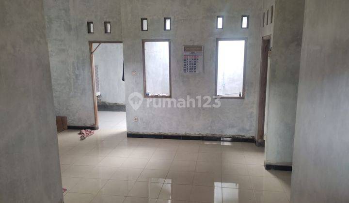 Rumah Dekat Pasar Godean, Siap Huni, Lt 100, Lb 50 5