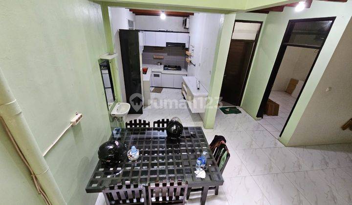 Rumah 2 Lantai Sarijadi Bandung Strategis 1