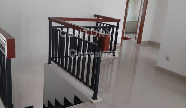 Disewakan Rumah Lux Fully Furnish Setraduta Aman & Nyaman 2