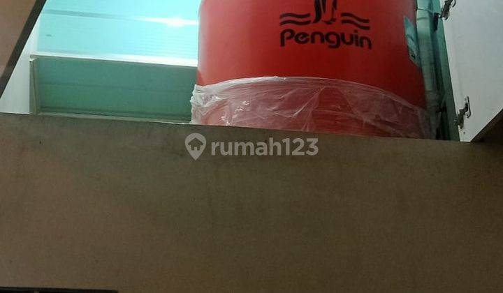 RUMAH BESERTA ISI NYA 18