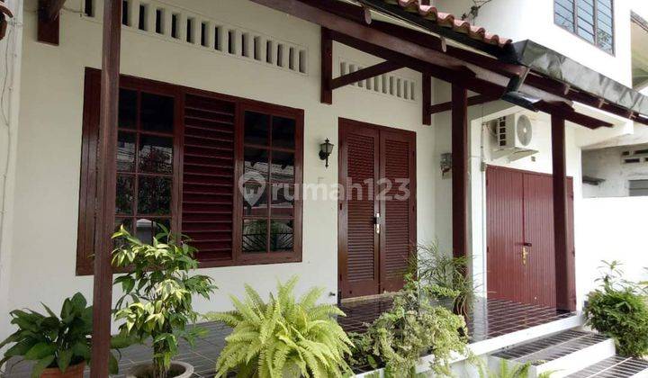 Rumah 2 lantai siap huni 1