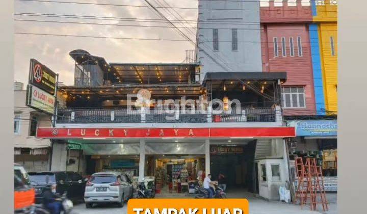 HOTEL 6 RUKO . 3 gandeng depan belakang 3 gandeng , swalayan, cafe, karoke 1