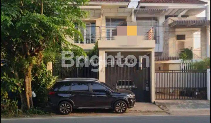 rumah bagus pinggir jalan besar, untuk usaha kantor  dua lantai, strategis serius cepat 1