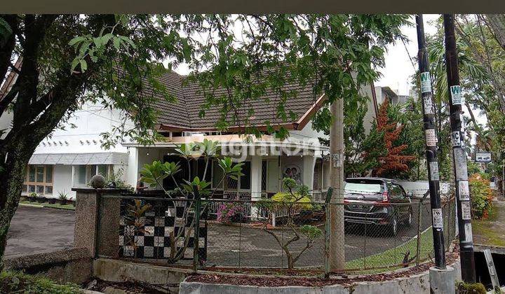 rumah strategis cocok untuk tempat tinggal, usaha, dan kantor 1