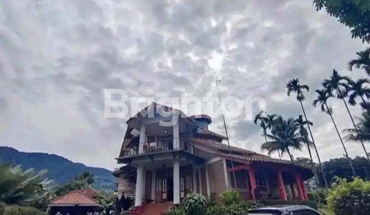 Villa tiga urung 1