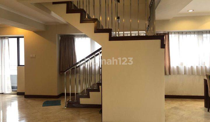Apartement BONA VISTA LEBAK BULUS 3 BR Semi Furnished Bagus 2