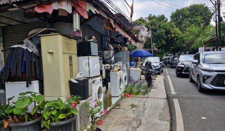 Di  Rumah strategis di Jl. Gaharu, Cipete, Jakarta Selatan 2