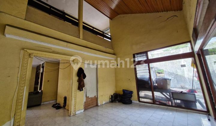 Rumah tua hitung tanah, strategis dan bisa disewa untuk gudang, Jl. Cempaka Putih Tengah, Jakarta Pusat