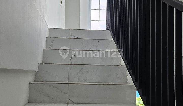 Premium Shop House in South Jakarta - Ready to Live & Business 2