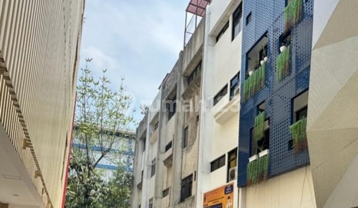 Ruko 4 Lantai Dibawah Harga NJOP (4.7 M) Cikini, Jakarta Pusat