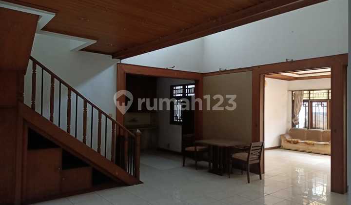 Dijual Rumah Kebayoran Baru Jakarta Selatan