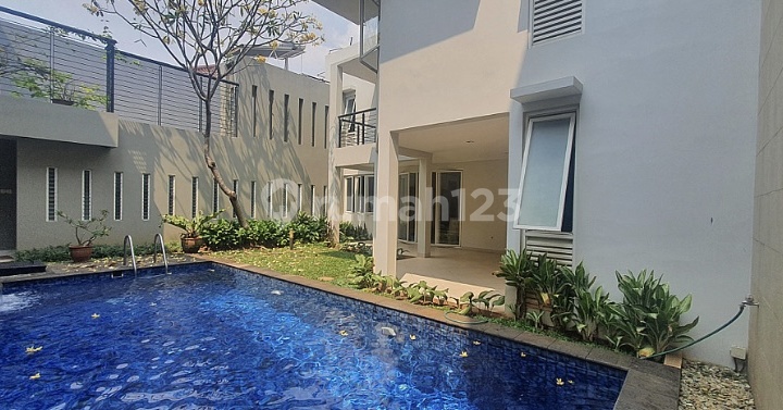 Dijual bangunan Hitung Tanah di Ciputat Raya 