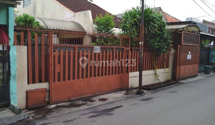 Rumah 2 Lantai Kebayoran Lama 1