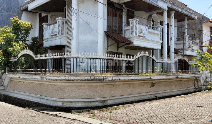 Dijual Rumah Simpang Darmo Permai Selatan Strategis Siap Huni 1