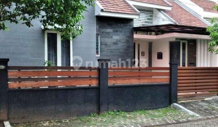 For Sale Strategic Hook Citraland House Ready to Occupy