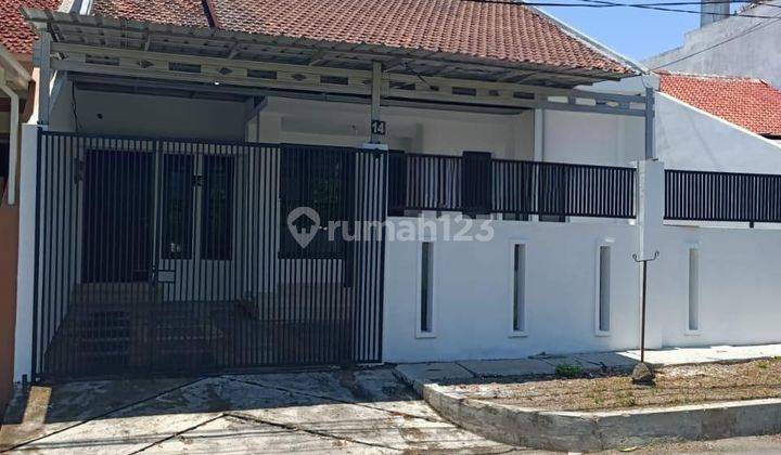 Dijual Rumah Darmo Permai Selatan Strategis Minimalis 1