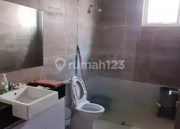 For Sale: Darmo Permai South House, Strategic Hook, Ready to Occupy 2