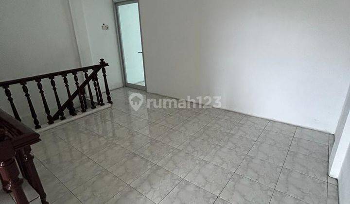 Disewakan Ruko Wiyung Ruko Taman Pondok Indah 2