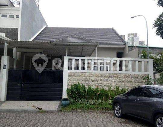 Dijual Rumah Villa Vallensia Lokasi Strategis 1