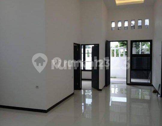 Dijual Rumah Villa Vallensia Lokasi Strategis 2