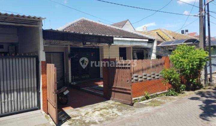 Dijual Rumah Hitung Tanah Darmo Harapan Indah 1