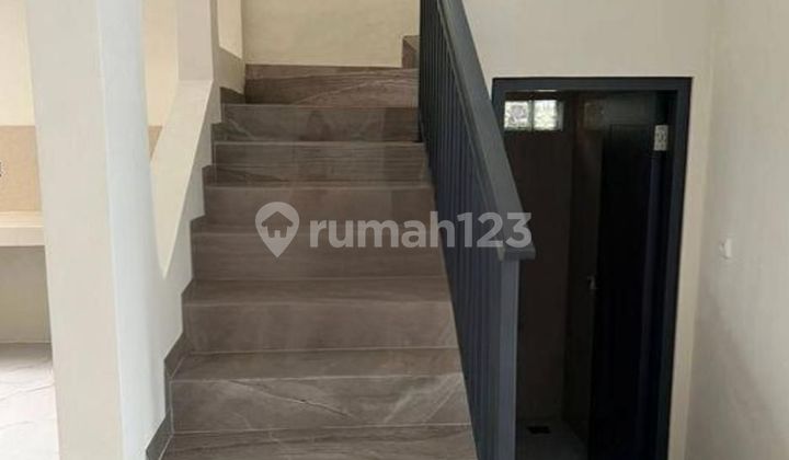 Dijual Rumah Citraland Strategis Siap Huni 2