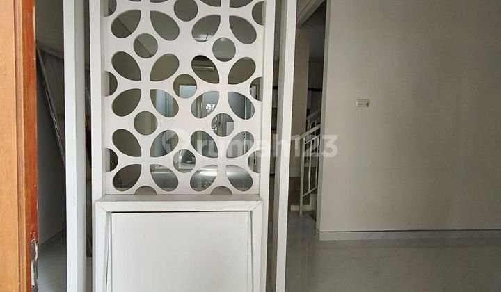 Dijual Rumah Taman Gapura Semi Furnish Strategis Siap Huni