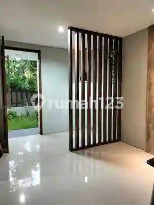 Dijual Rumah Taman Puspa Raya Citraland Utama 2