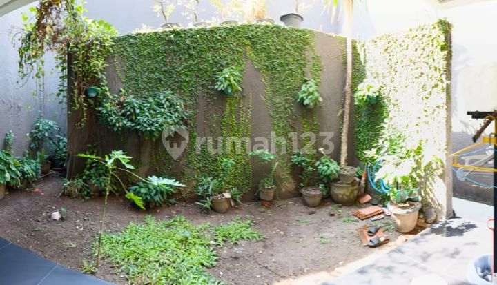 Dijual Rumah Hitung Tanah Gunung Sari Indah Wiyung
