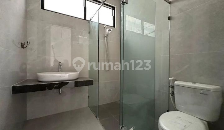 Dijual Rumah Citraland Strategis Siap Huni 2