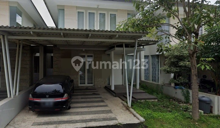 For Sale Greenlake House Strategic Ready to Occupy