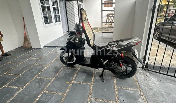 For Rent: Griya Babatan Mukti Strategic House Ready to Occupy 2