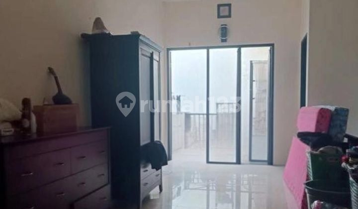 For Sale: Villa House in Taman Telaga 2, Strategic Location, Move-In Ready