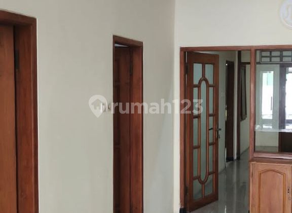 Dijual Rumah Jajar Tunggal Strategis Siap Huni 2