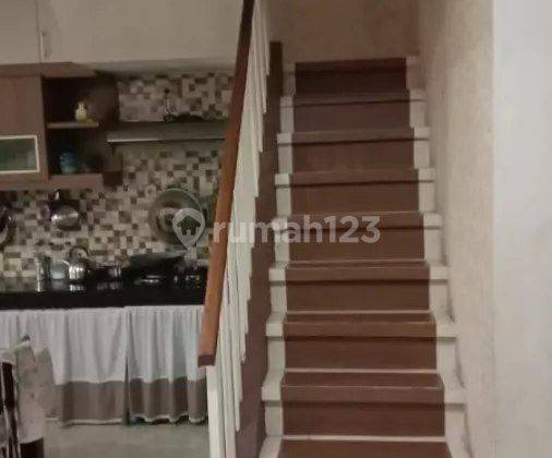 Dijual Rumah Mewah Babatan Pratama Strategis 2