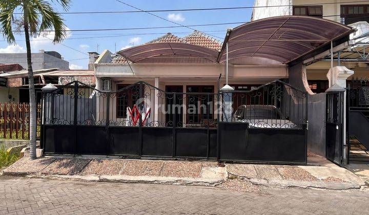 Dijual Rumah Simpang Darmo Permai Utara Strategis Siap Pakai 1