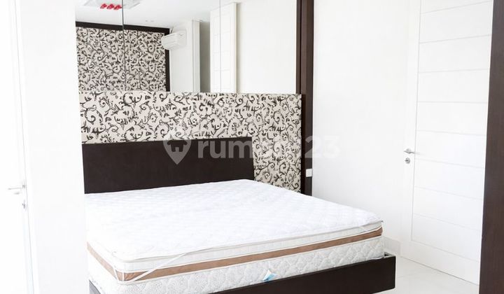 For Sale Beautiful Minimalist House The Mansion Pakuwon Indah Semi-Furnished Strategic Ready to Occupy 2