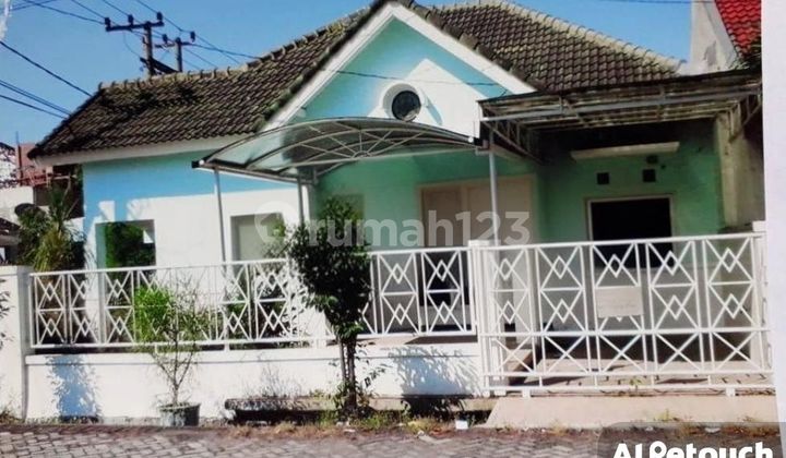 Dijual Rumah Taman Pondok Indah Hook Strategis Siap Huni