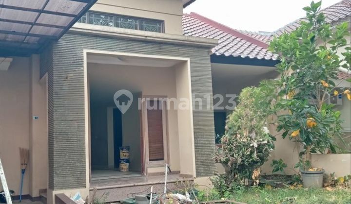 Dijual Rumah South Emerald Strategis Siap Huni