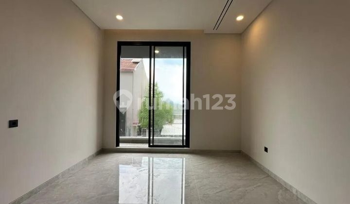 Dijual Rumah Citraland Minimalis Cantik Strategis Siap Huni 2